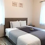 A Zoldbiciklis Haz * إيغيرسولوك