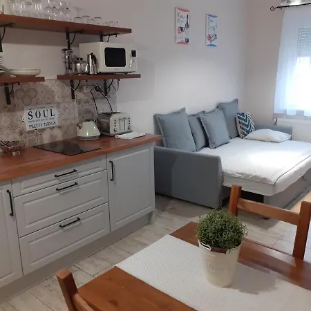 Apartment A Zoldbiciklis Haz Egerszalok