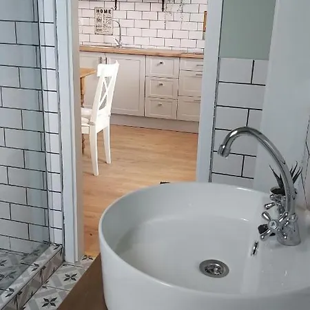Apartment A Zoldbiciklis Haz *